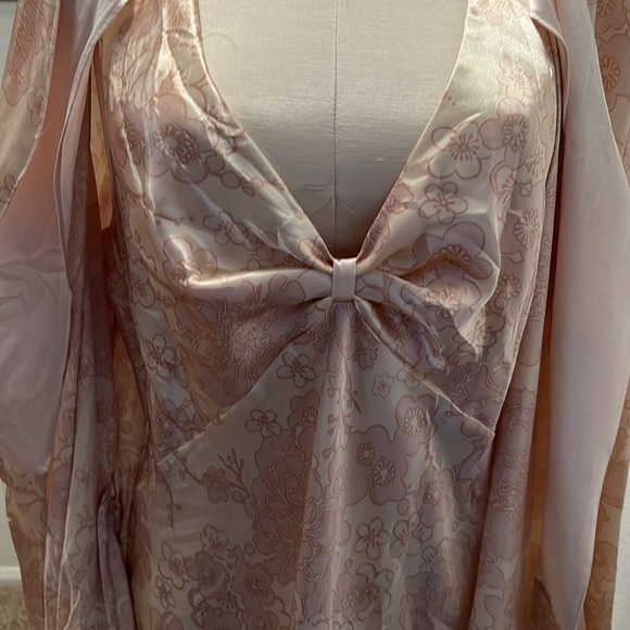 Vintage night gown and cover. L - Picture 4 of 6